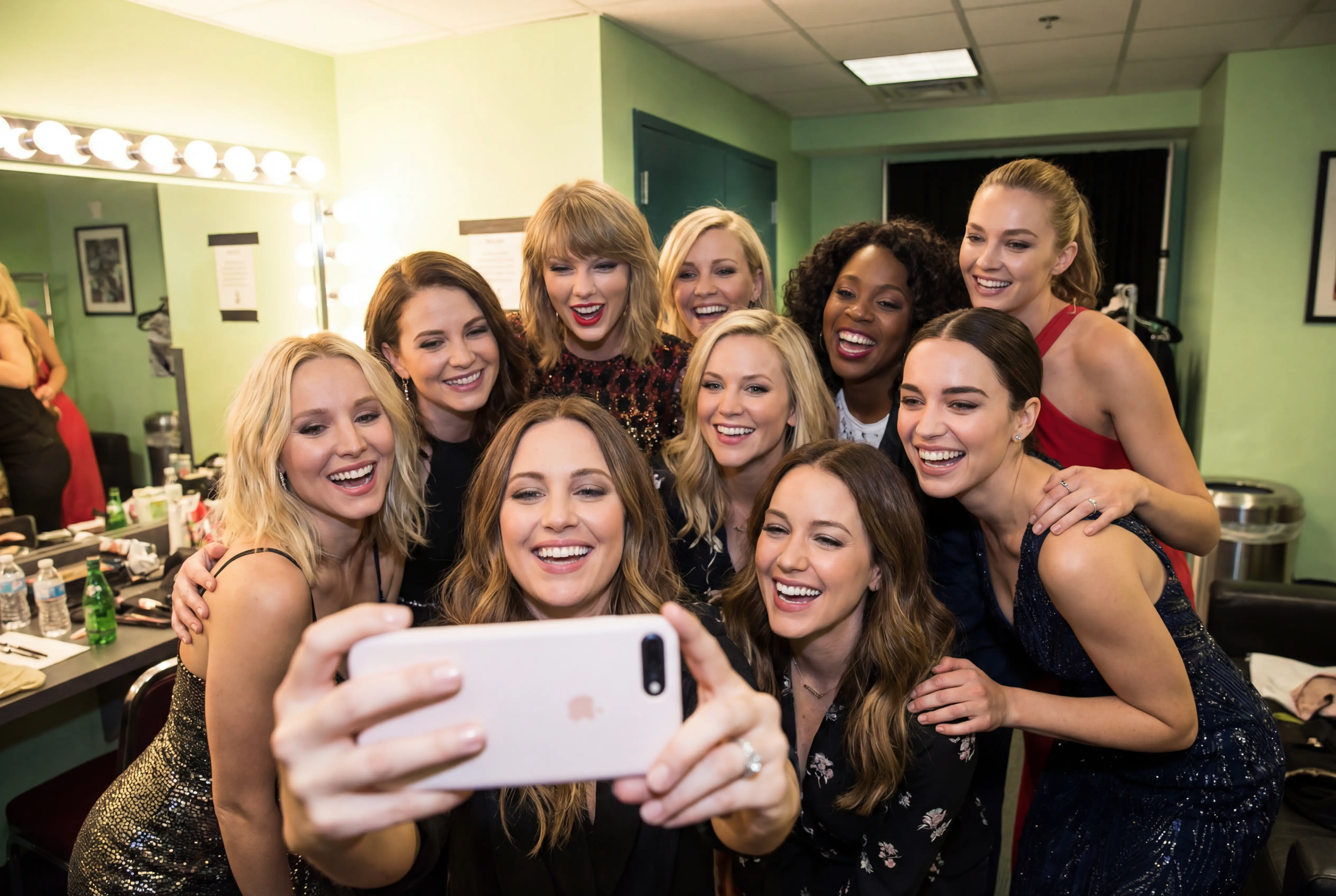 AI Image Generator Free - Create 4K HD Art from Text | GLM-Image